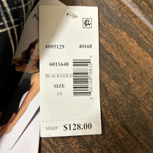 Magicsuit one piece top size 14 Black and white print NEW - Picture 2 of 6